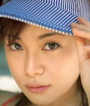 Maria Takagi 高樹マリア Photo Tube Gallery Page 1